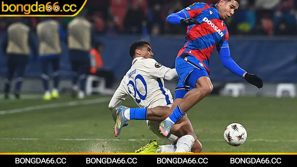 Chiến thuật Aston Villa: pressing chọn thời điểm, khóa trung lộ